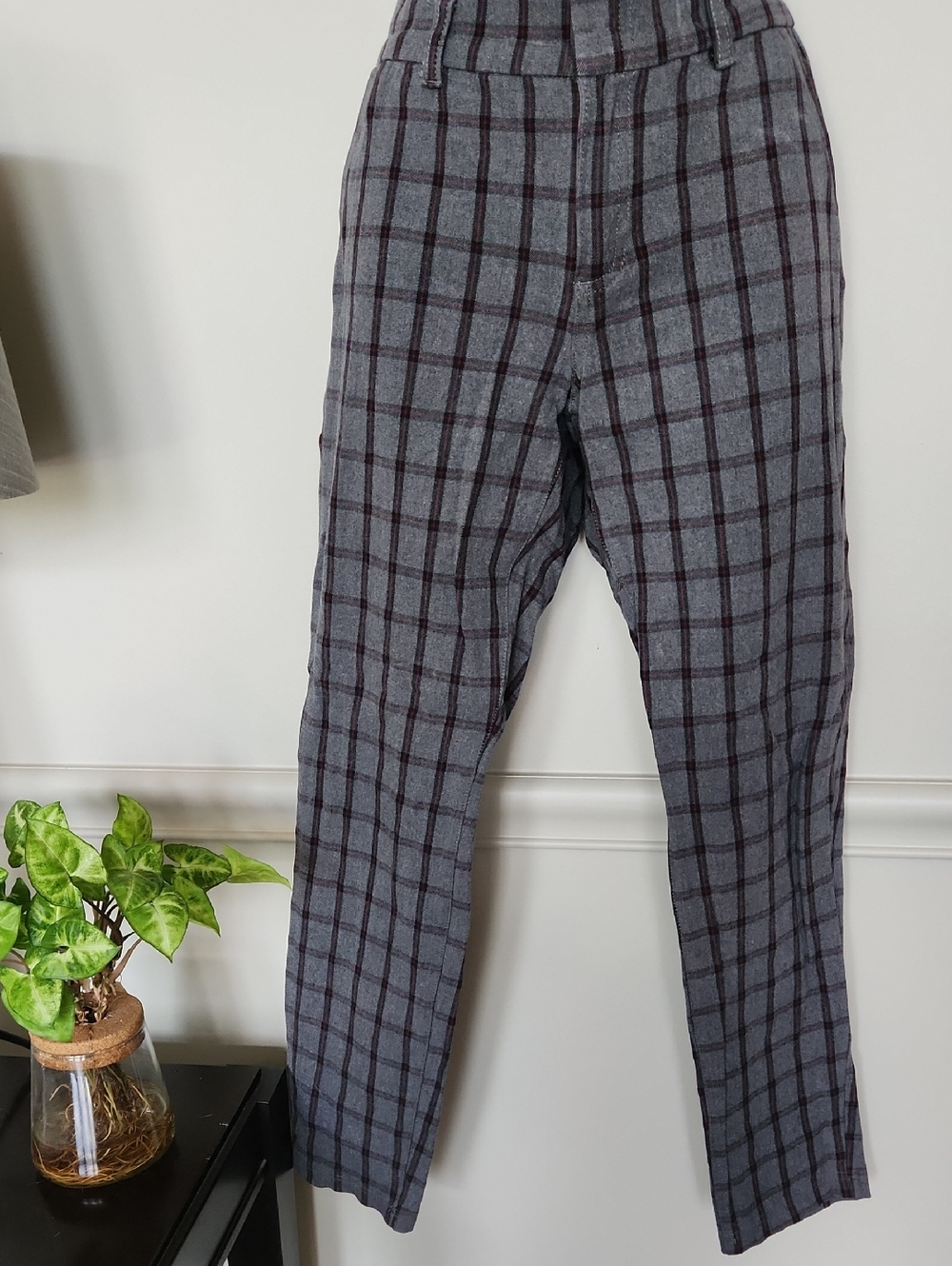 Kut from the Kloth Gray Plaid Ankle Pants